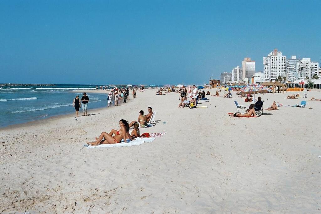 Charming Apartment At Unbeatable Spot Tel Aviv Exteriör bild